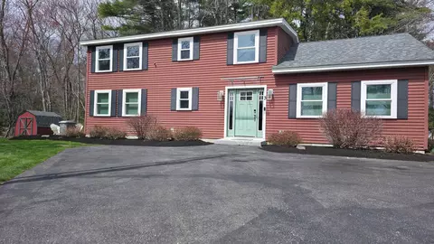 3 5th St, Belmont, NH 03220