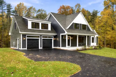 27 Colby Ln, Greenland, NH 03840