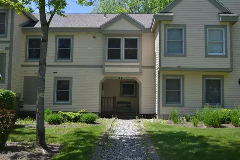 4 Newfane Cir # B, Dover, VT 05356