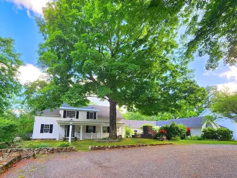 84 Cross Rd, Sharon, NH 03458