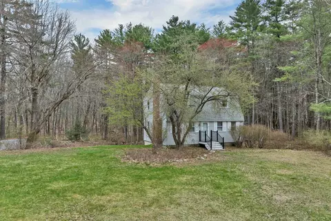 Exterior - 12 Blueberry Rd, Windham, NH 03087 photo 2 of 7
