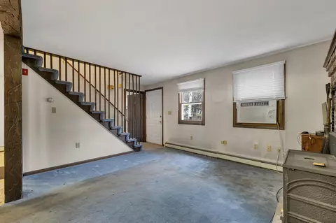 Living - 12 Blueberry Rd, Windham, NH 03087 photo 1 of 3
