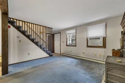 Living - 12 Blueberry Rd, Windham, NH 03087 photo 1 of 3