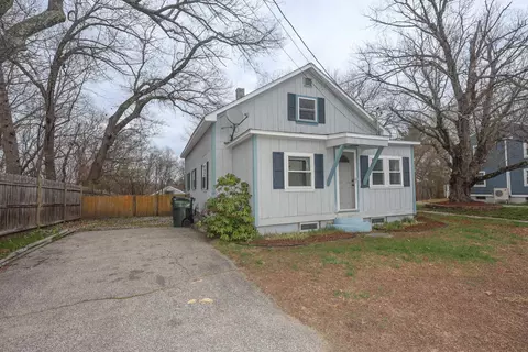 63 Saint Marie St, Manchester, NH 03102
