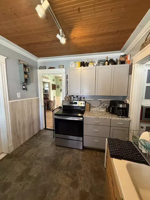 Kitchen - 22 Coolidge Rd, Springfield, VT 05156 photo 3 of 5