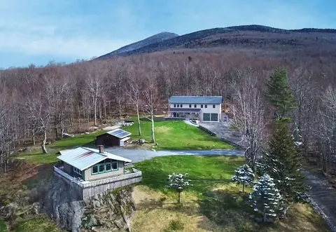 1655 Lincoln Gap Rd, Lincoln, VT 05443