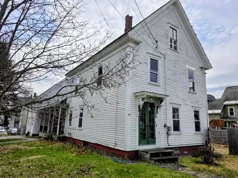 10 Pine St, Woodsville, NH 03785