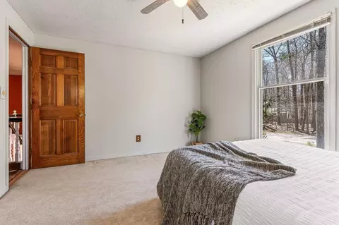 Bedroom - 7 Millstream Dr, Exeter, NH 03833 photo 3 of 6