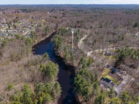 View/Area - 7 Millstream Dr, Exeter, NH 03833 photo 2 of 4