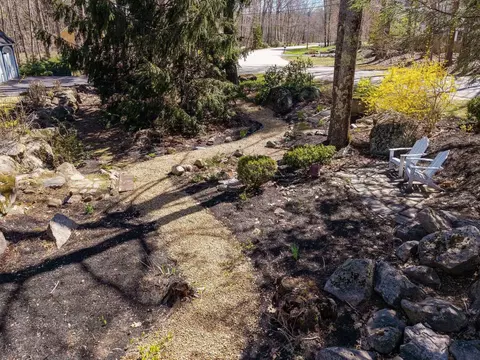 Exterior - 7 Millstream Dr, Exeter, NH 03833 photo 8 of 9