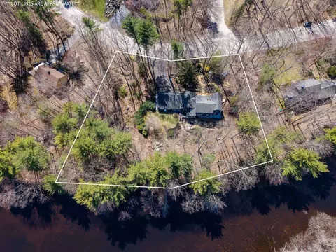 View/Area - 7 Millstream Dr, Exeter, NH 03833 photo 1 of 4