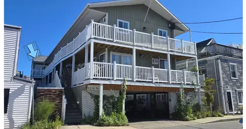 Other - 12 G St, Hampton, NH 03842 photo 2 of 6
