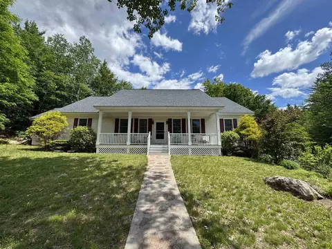 138 Samuel Hale Dr, Hales Location, NH 03860