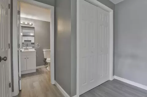 Entry Way - 12 E Side Dr #2-14, Concord, NH 03301 photo 2 of 3