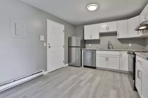 Kitchen - 12 E Side Dr #2-14, Concord, NH 03301 photo 2 of 4
