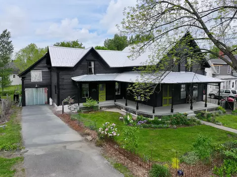 370 Main St, Derby Line, VT 05830
