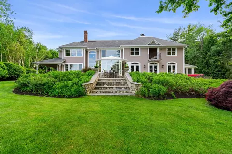 Exterior - 6 Wildwood Ln, Rye, NH 03870 photo 2 of 12