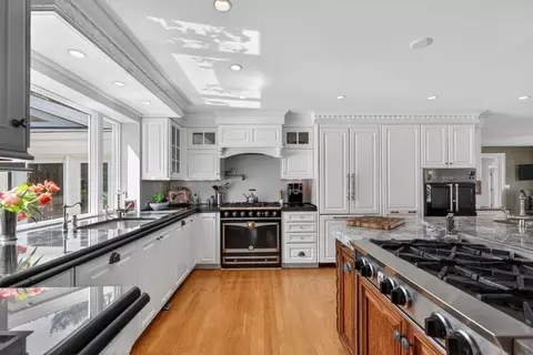 Kitchen - 6 Wildwood Ln, Rye, NH 03870 photo 2 of 4