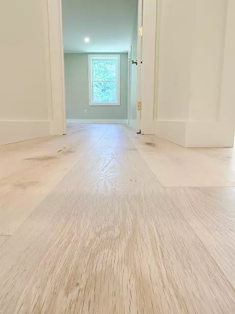 Entry Way - 39 Mill Rd, North Hampton, NH 03862 photo 3 of 3