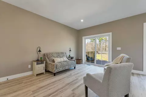 Living - 669 High St, Candia, NH 03034 photo 1 of 4