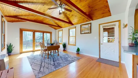 42 Shady Ln, Colchester, VT 05446