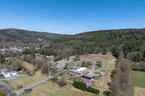 14-15 17-21-25- Westminster St, Rockingham, VT 05154