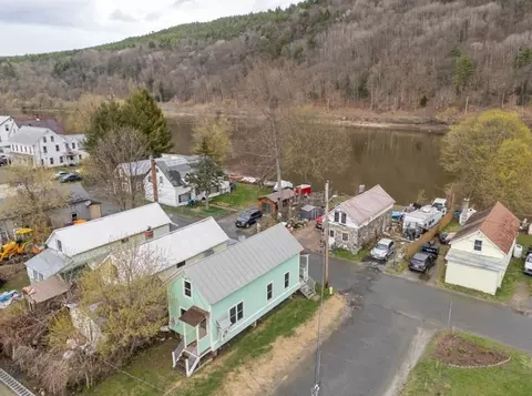 29 National St, Windsor, VT 05089 photo 8