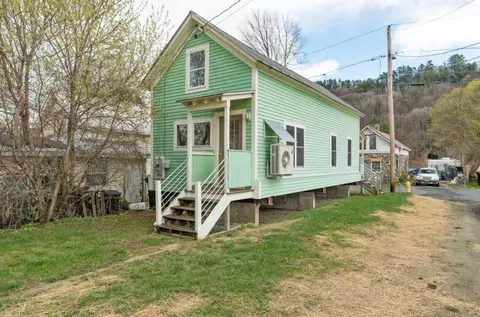 38 Jarvis St, Windsor, VT 05089