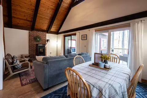 Dining - 135 Pine River Path, Effingham, NH 03882 photo 2 of 3