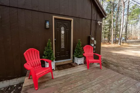 Exterior - 135 Pine River Path, Effingham, NH 03882 photo 3 of 8