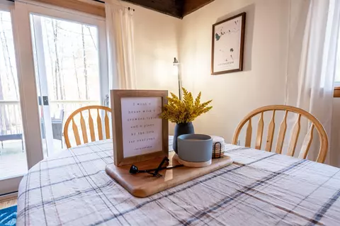 Dining - 135 Pine River Path, Effingham, NH 03882 photo 3 of 3