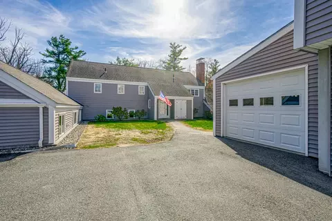 19 Hilltop Pl #19, New London, NH 03257