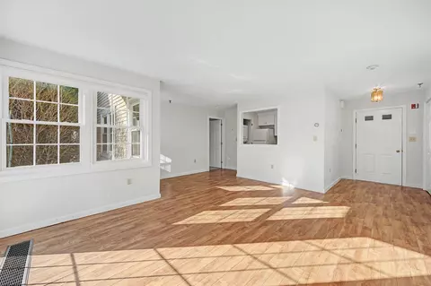 332 Parkside Rd #3, New London, NH 03257