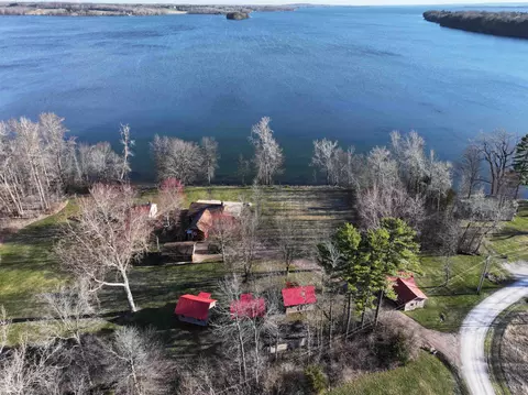 23 Carter Ln, South Hero, VT 05486