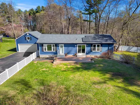 152 Dracut Rd, Hudson, NH 03051