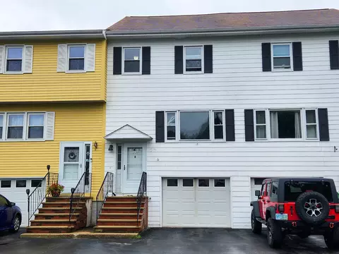 7 Pine Isle Dr #C, Derry, NH 03038