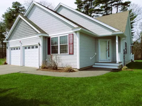 49 Jamesway Dr #31, Litchfield, NH 03052