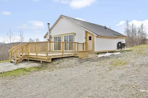 191 Molly Ln, Richford, VT 05476