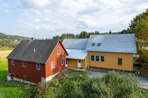 139 Hollow Wood Rd, Peacham, VT 05862