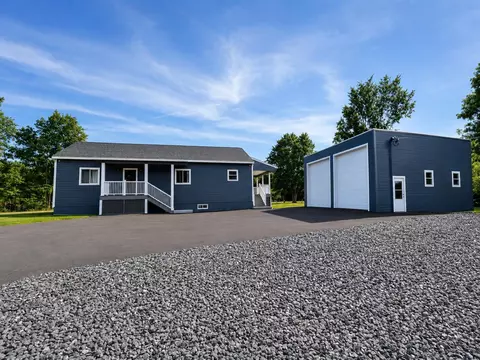 64 Evans St, Gorham, NH 03581