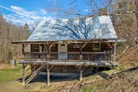 124 Clarksville Rd, Tunbridge, VT 05077