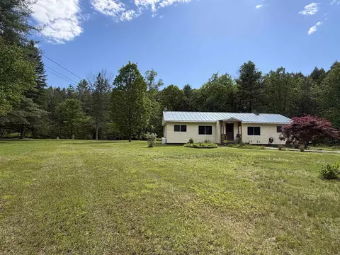 941 Willow Brook Rd, Plainfield, NH 03781