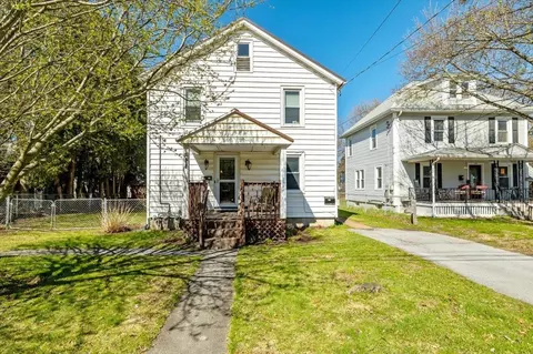 162 North St, Winooski, VT 05404