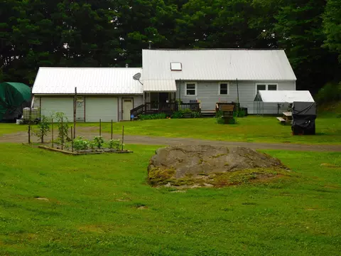 87-89 Sullivan Dr, Stewartstown, NH 03576