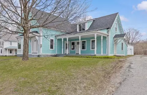 186 N Main St, Bakersfield, VT 05441