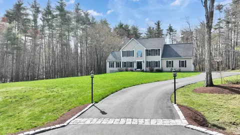 5 Shady Rock Rd, Brookline, NH 03033