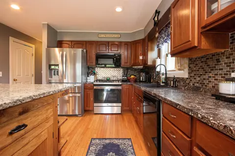 Kitchen - 902 Vermont Route 16, Hardwick, VT 05843 photo 3 of 6