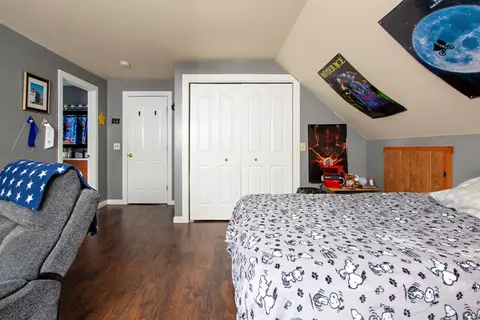 Bedroom - 902 Vermont Route 16, Hardwick, VT 05843 photo 4 of 8