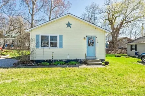 40 Bouthillette Cir, St. Albans Town, VT 05487