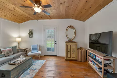 Living - 78 Beach Pond Rd, Wolfeboro, NH 03894 photo 2 of 3